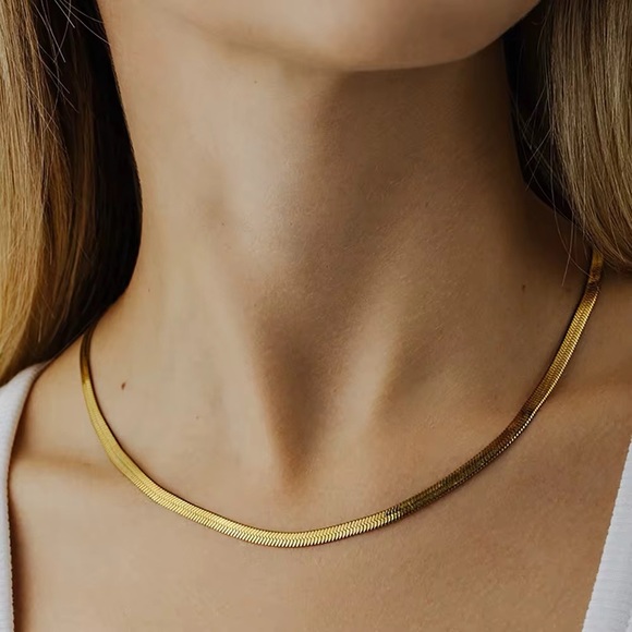 18K Gold Plated Herringbone Necklace - Picture 5 of 9